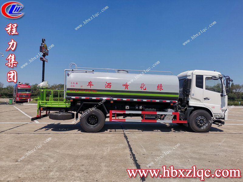 乘風(fēng)破浪，湖北程力東風(fēng)天錦灑水車帶你披荊斬棘